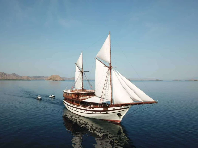 Alquiler de  Prana by Atzaro en Labuan Bajo