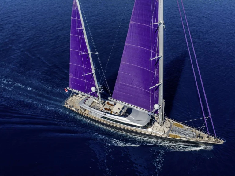 Alquiler Yate de lujo Perini Navi con o sin  título de navegación