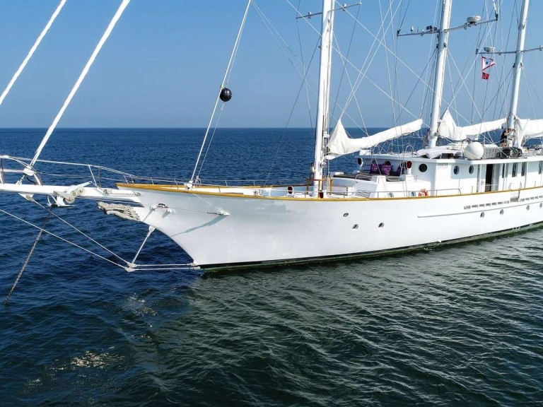 Palmer Johnson Arabella de alquiler a Jersey City