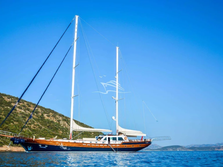 Mastori Yachts, Bodrum Papa Joe de alquiler a El Pireo