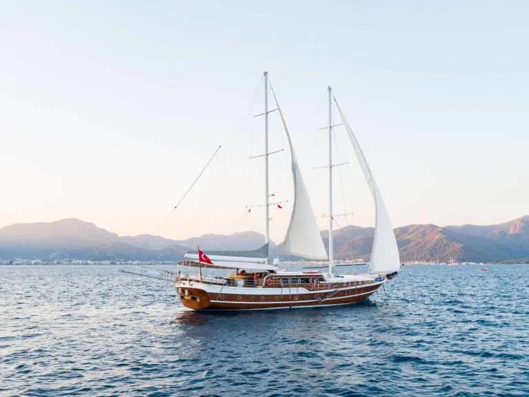 Alquiler de Yate de lujo, con o sin patrón Custom Marmaris