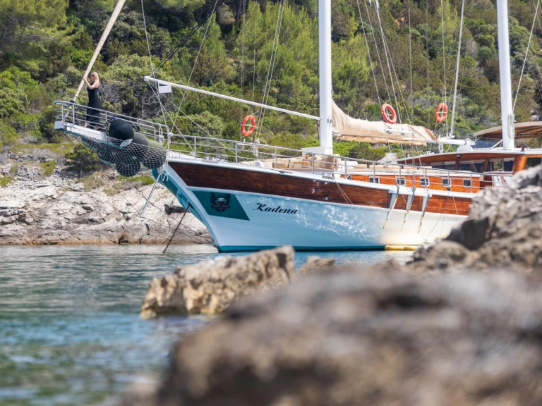 Alquiler de Yate de lujo, con o sin patrón Custom Croacia
