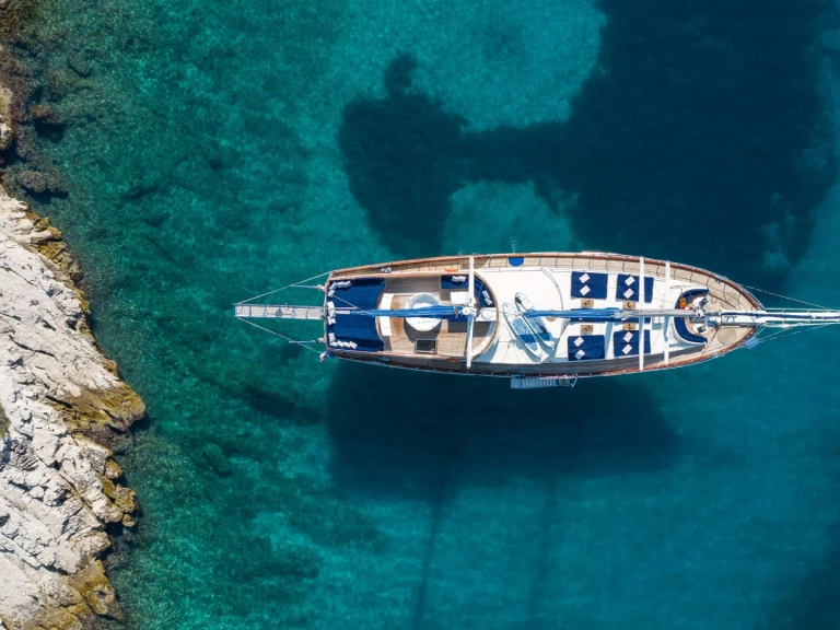Alquiler Split - Custom Saint Luca en SamBoat
