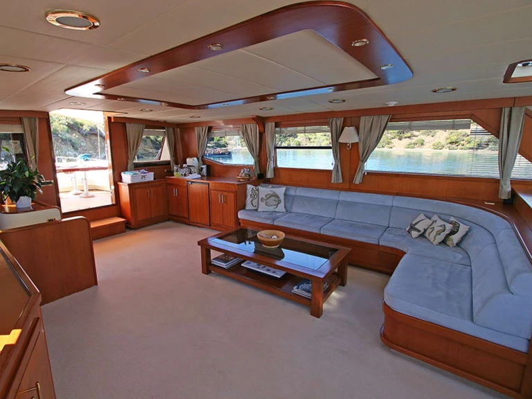 Alquiler de barcos Bodrum barato de Tango Charlie