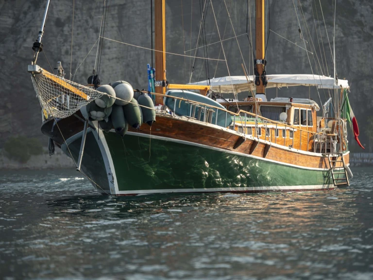 Alquiler de Yate de lujo, con o sin patrón Custom Gulet-Motor Sailor Castellammare di Stabia