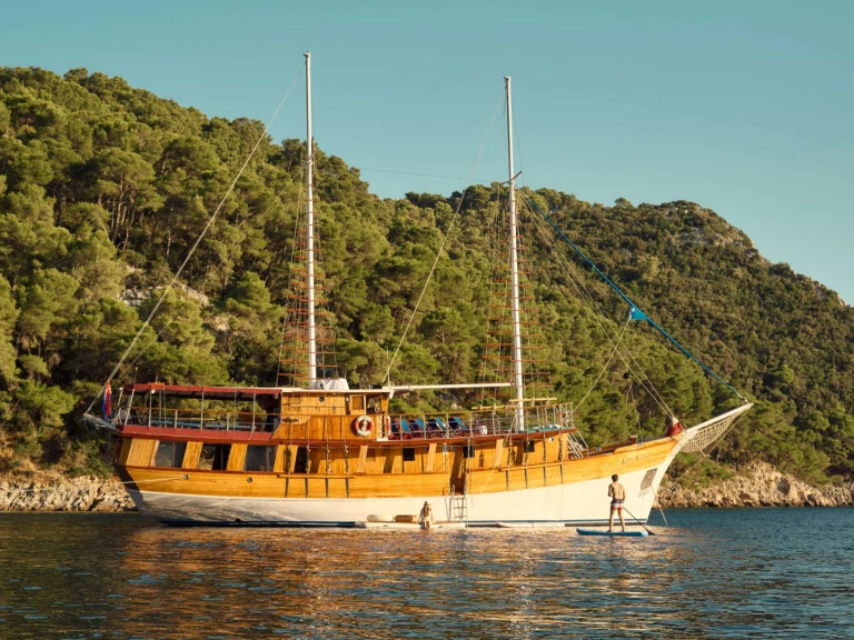 Alquiler de embarcaciones Custom MOJA MAJA enSplit en Samboat