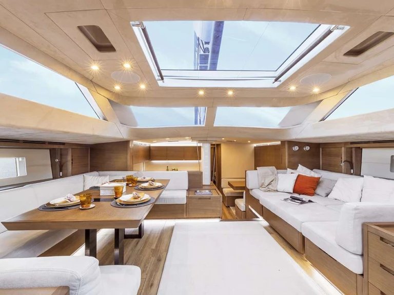Alquiler de Advanced Yachts Jikan en Portisco