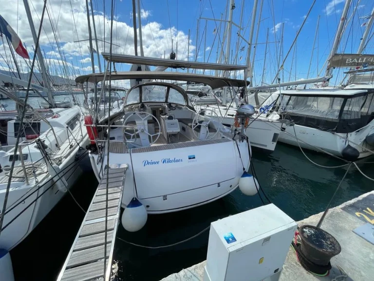 Alquiler de Velero, con o sin patrón Bavaria Lefkáda