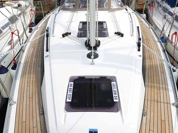 Alquiler de Velero, con o sin patrón Bavaria Pula