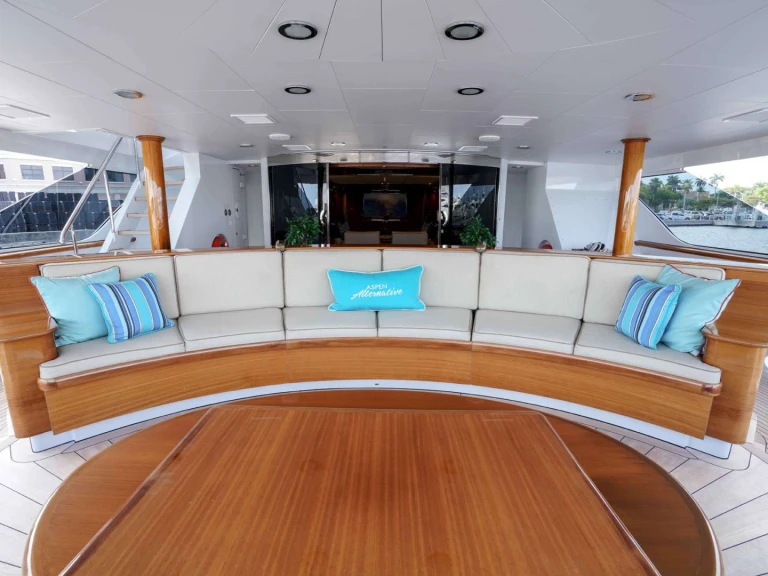 Alquiler Yate de lujo Trinity Yachts con o sin  título de navegación