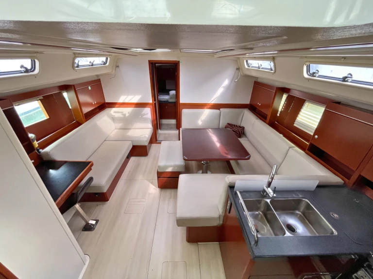Hanse Hanse 455 de alquiler a Álimos