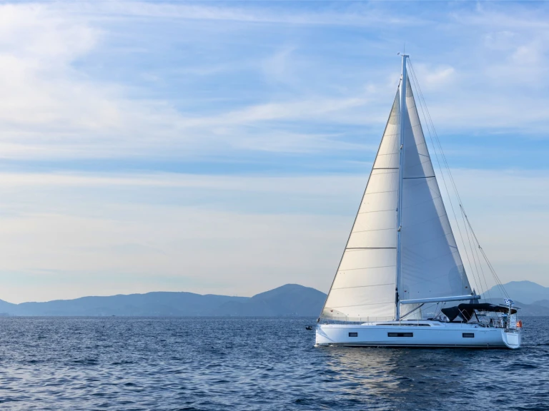 Alquiler de Velero, con o sin patrón Bénéteau Álimos