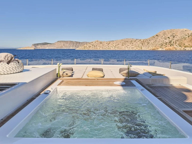 Alquiler de embarcaciones Admiral - It AXIOS enAtenas en Samboat