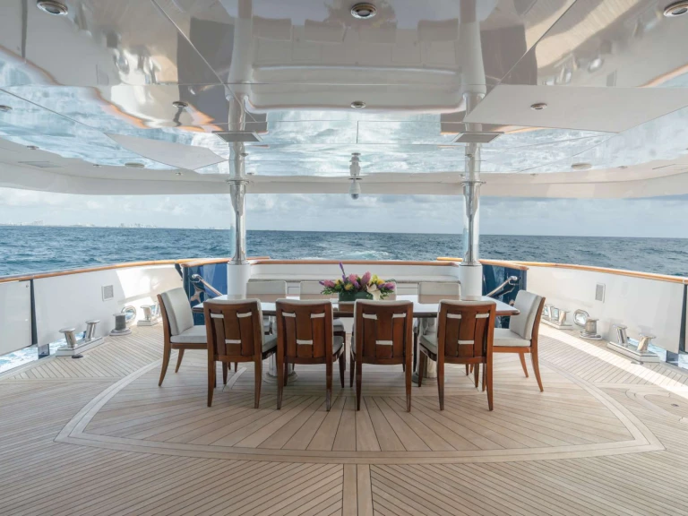 Alquiler Yate de lujo Trinity Yachts con o sin  título de navegación