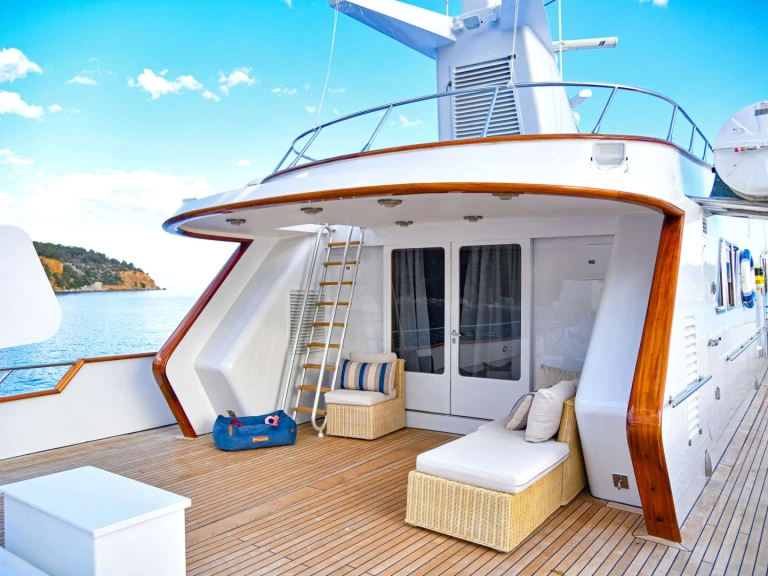 Alquiler de embarcaciones CRN Ancona SOMETHING COOL enAtenas en Samboat