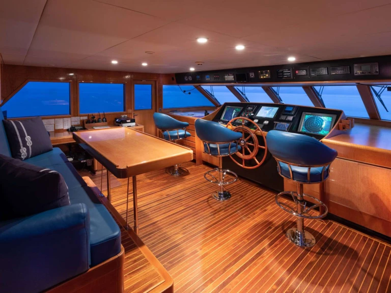 Alquiler de NQEA Yachts Jack Hargrave design RENA en Newport