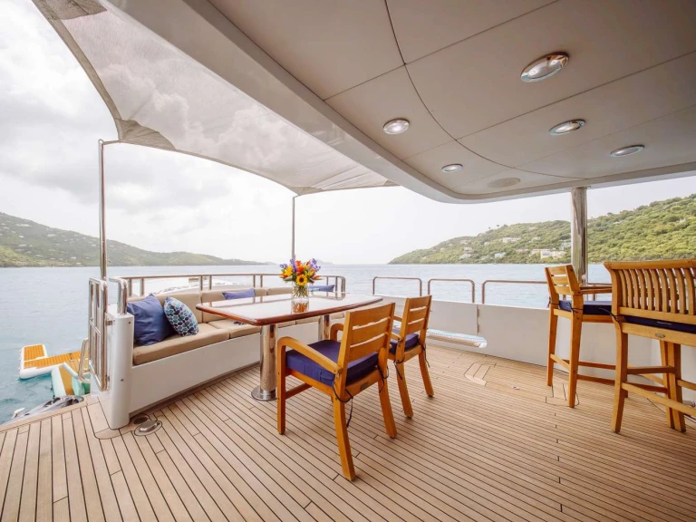 Alquiler de  Custom Built Aluminum Cutter JUST ENOUGH en Saint Thomas Island