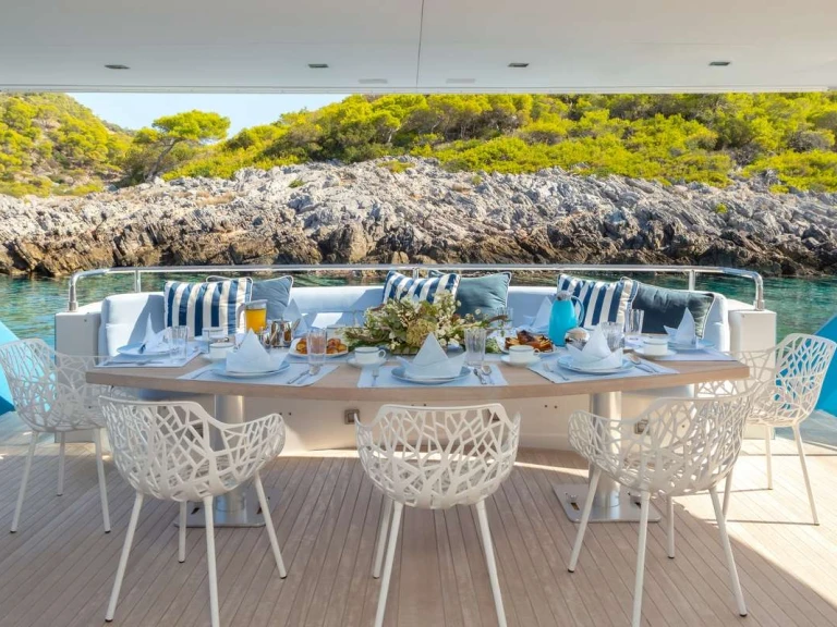 Alquiler de embarcaciones Mondomarine SEA WOLF enAtenas en Samboat