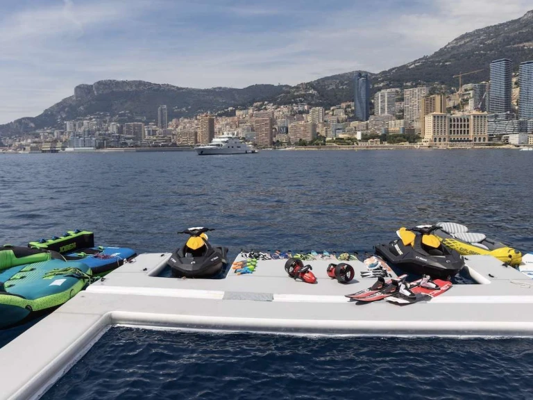 Alquiler de barcos Ventimiglia barato de IRAMA