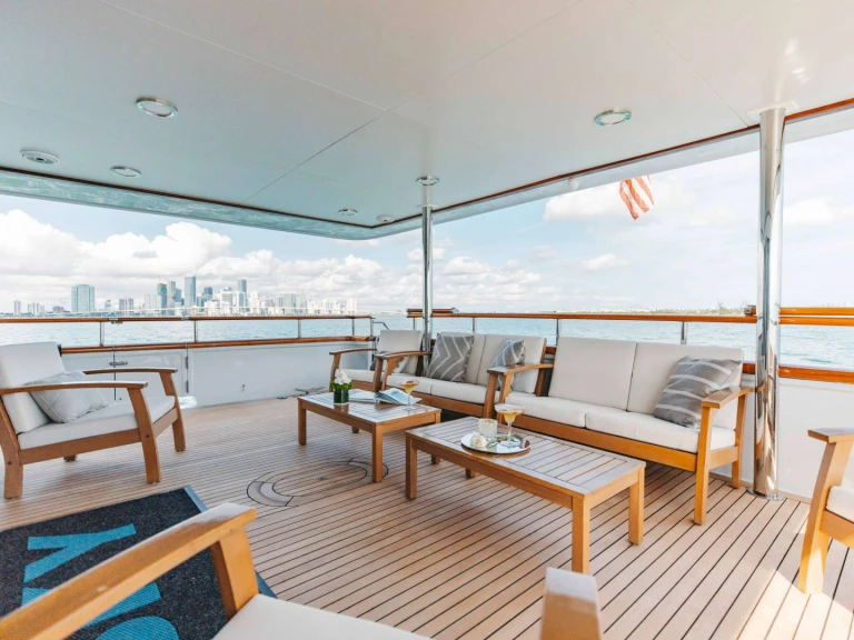 Broward SKY de alquiler a Bahamas