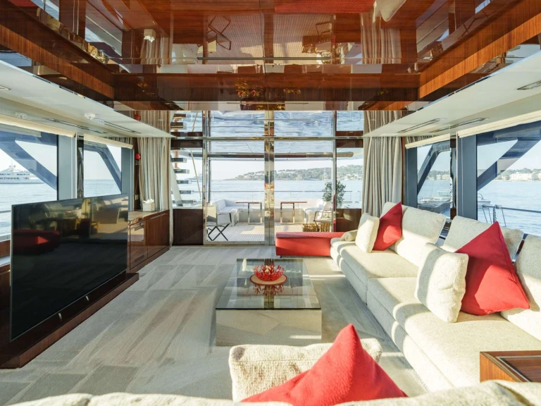 Alquiler de Riva BELLA DONNA en Antibes