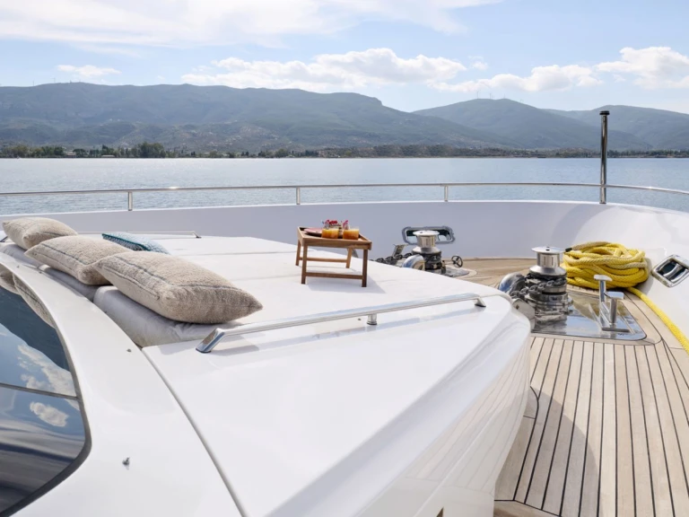 Yate de lujo para alquilar Atenas al mejor precio
