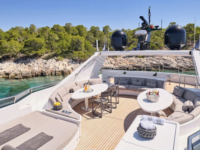 Alquiler Yate de lujo Cantieri di Pisa, Italy con o sin  título de navegación