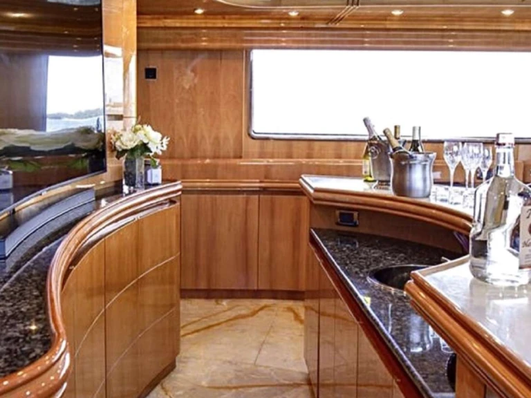 Alquiler de Custom 103' Custom Build en Miami