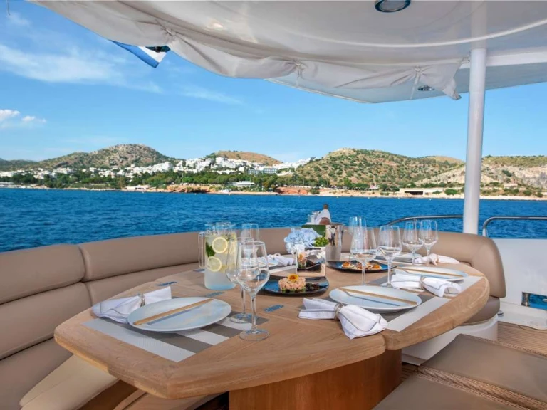 Alquiler Yate de lujo Sunseeker con o sin  título de navegación