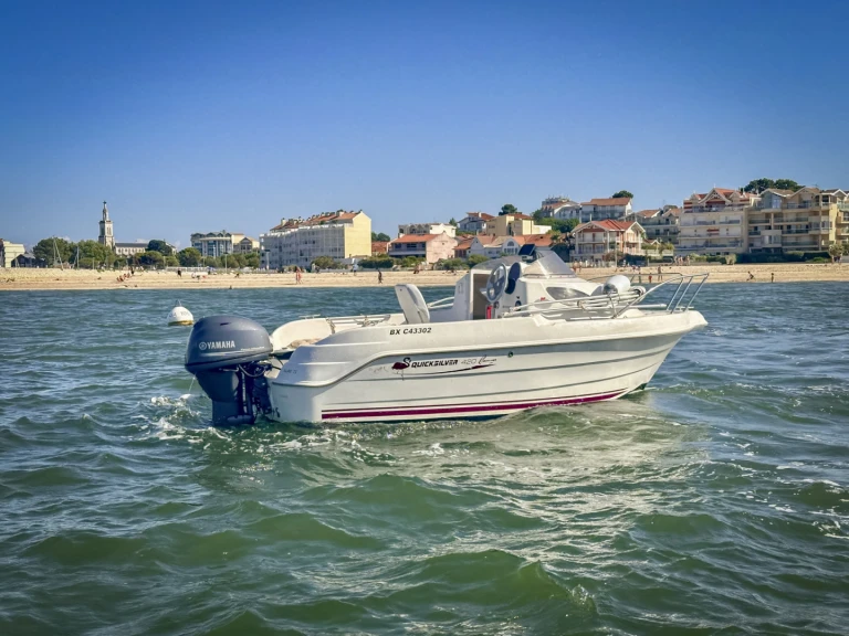Alquiler Lancha en Sète - Quicksilver Activ 420 Cabin