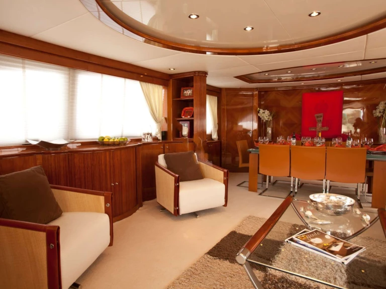 Azimut Super de alquiler a La Paz