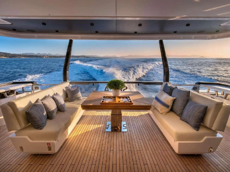 Alquiler Atenas - Ferretti IANASSA en SamBoat