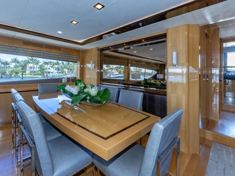 Alquiler Yate de lujo en Port Jefferson - Princess, UK NO CURFEW