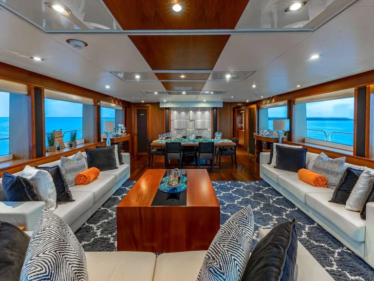 Alquiler Yate de lujo Sunseeker con o sin  título de navegación
