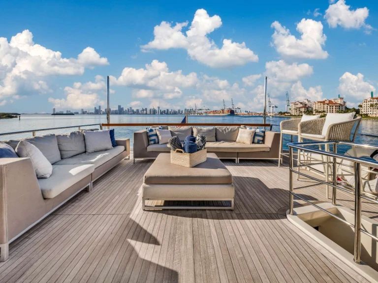 Alquiler de San Lorenzo Astonish en Miami Beach