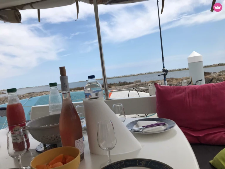 Alquiler Catamarán Fountaine Pajot con o sin  título de navegación