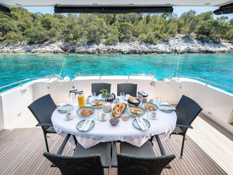 Alquiler Yate de lujo en Atenas - Alfamarine WISH