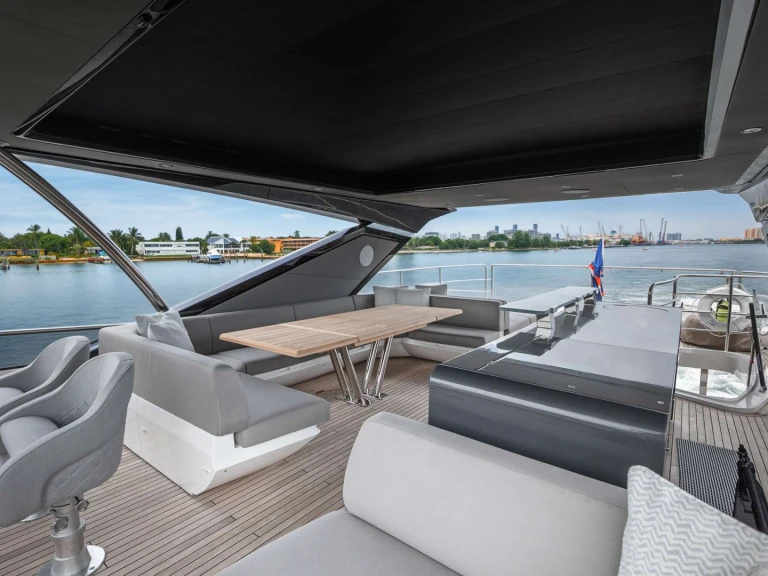 Yate de lujo para alquilar Bahamas al mejor precio