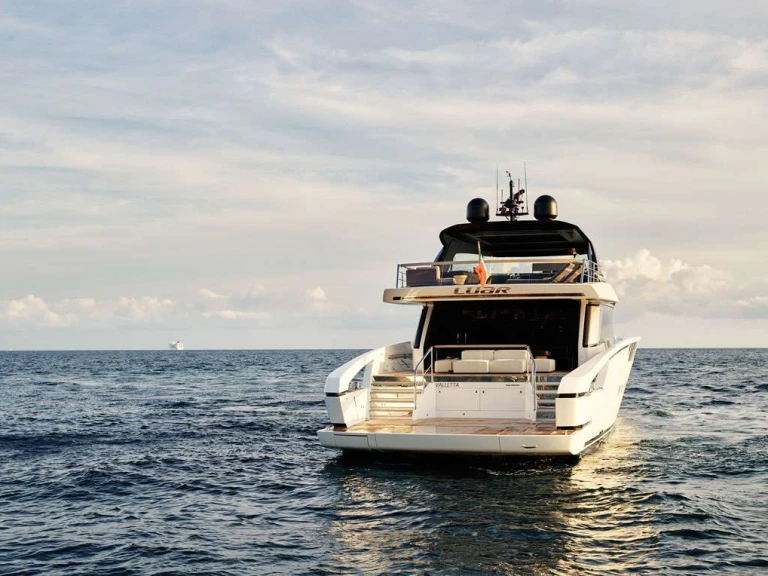 Yate de lujo para alquilar Santa Venera-Portosalvo al mejor precio