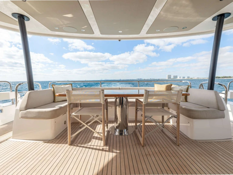 Sunseeker GOLDEN OURS de alquiler a Boston