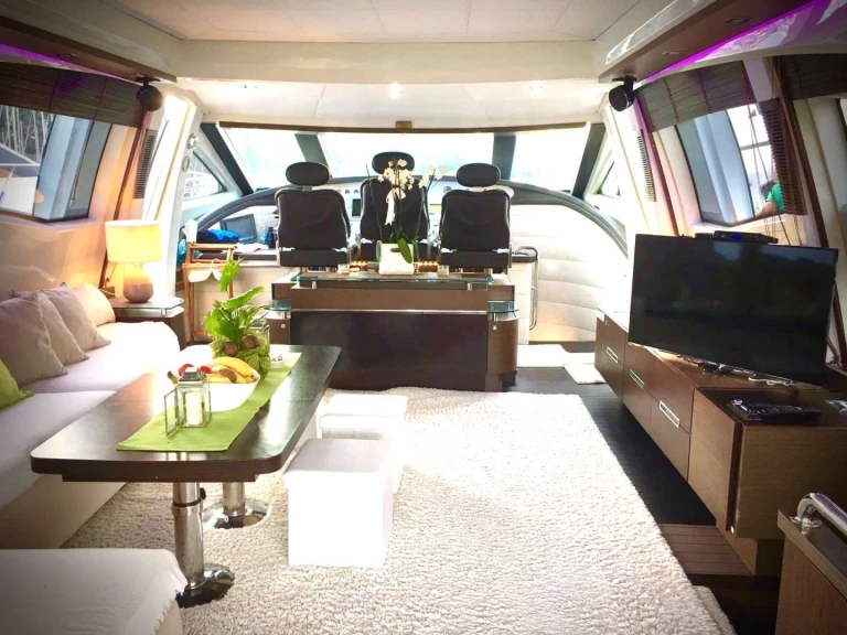 Alquiler de Azimut Panthera en Miami Beach