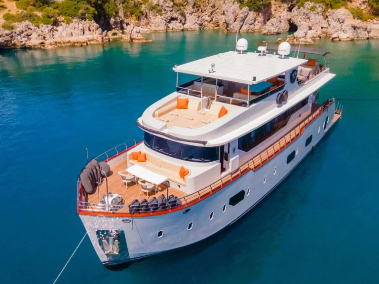 Yate de lujo para alquilar Grecia al mejor precio