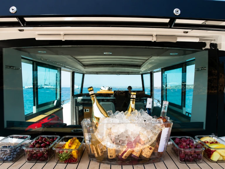Alquiler Lávrio - Axopar Axopar 37 XC Cross Cabin en SamBoat