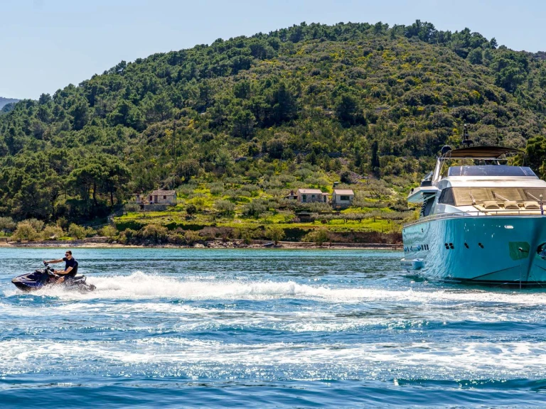italversil PHANTOM de alquiler a Split
