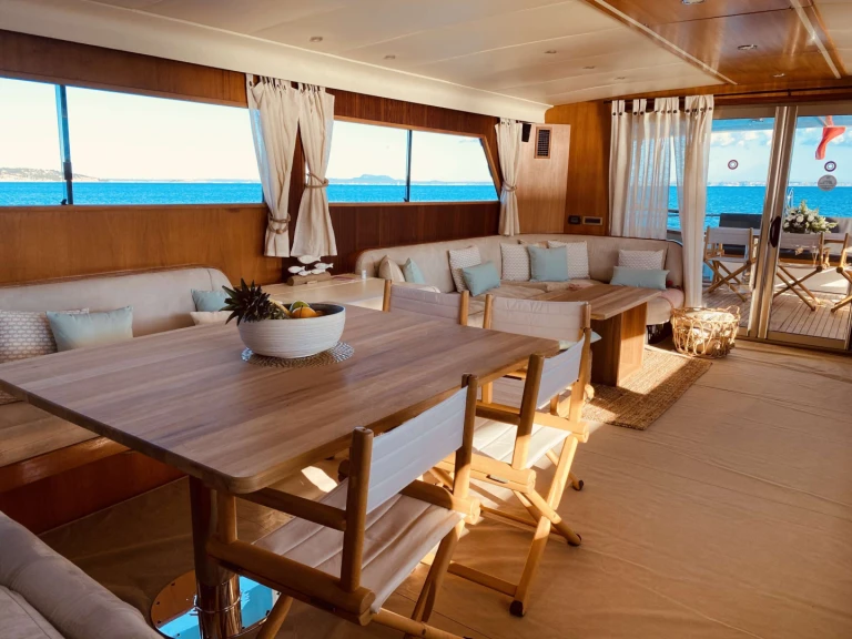 Alquiler de barcos Palma de Mallorca barato de LADY TATIANA OF LONDON