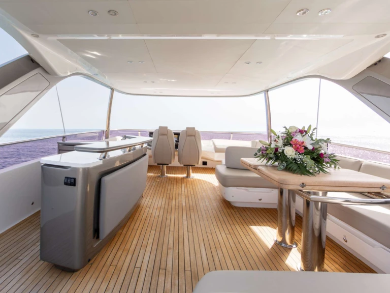 Alquiler de Yate de lujo, con o sin patrón Princess, UK Palma de Mallorca