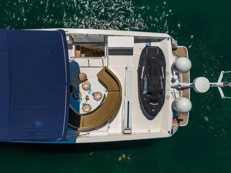 Alquiler de Yate de lujo, con o sin patrón Ferretti Miami