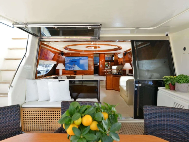 Alquiler de embarcaciones Ferretti KENTAVROS II enCorfú en Samboat