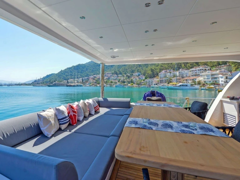 Alquiler de barcos Grecia barato de FLOKI