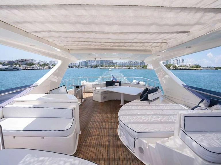 Alquiler de Yate de lujo, con o sin patrón Ferretti Miami